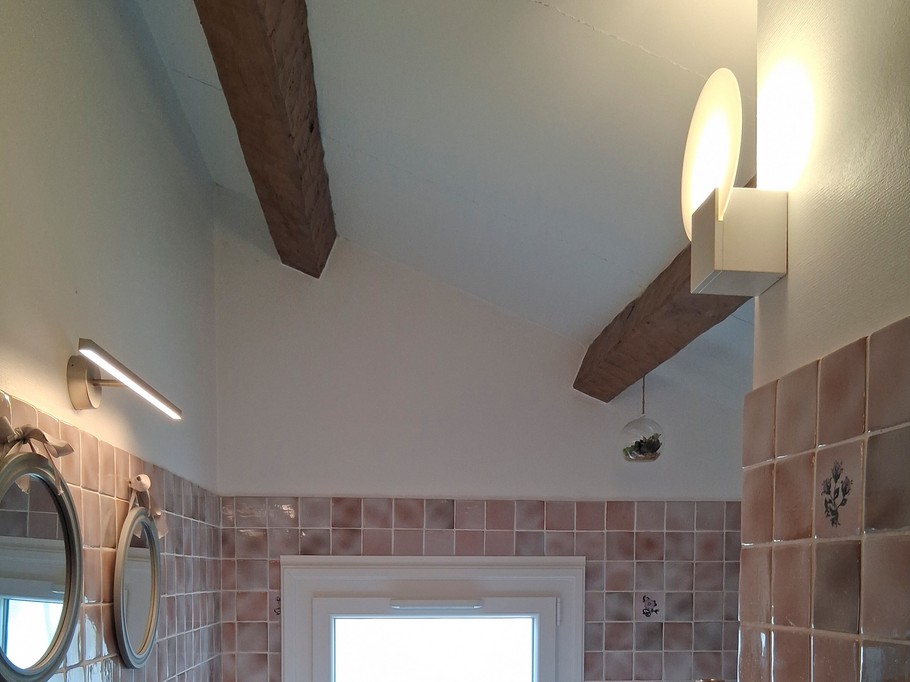 upstairs bathroom