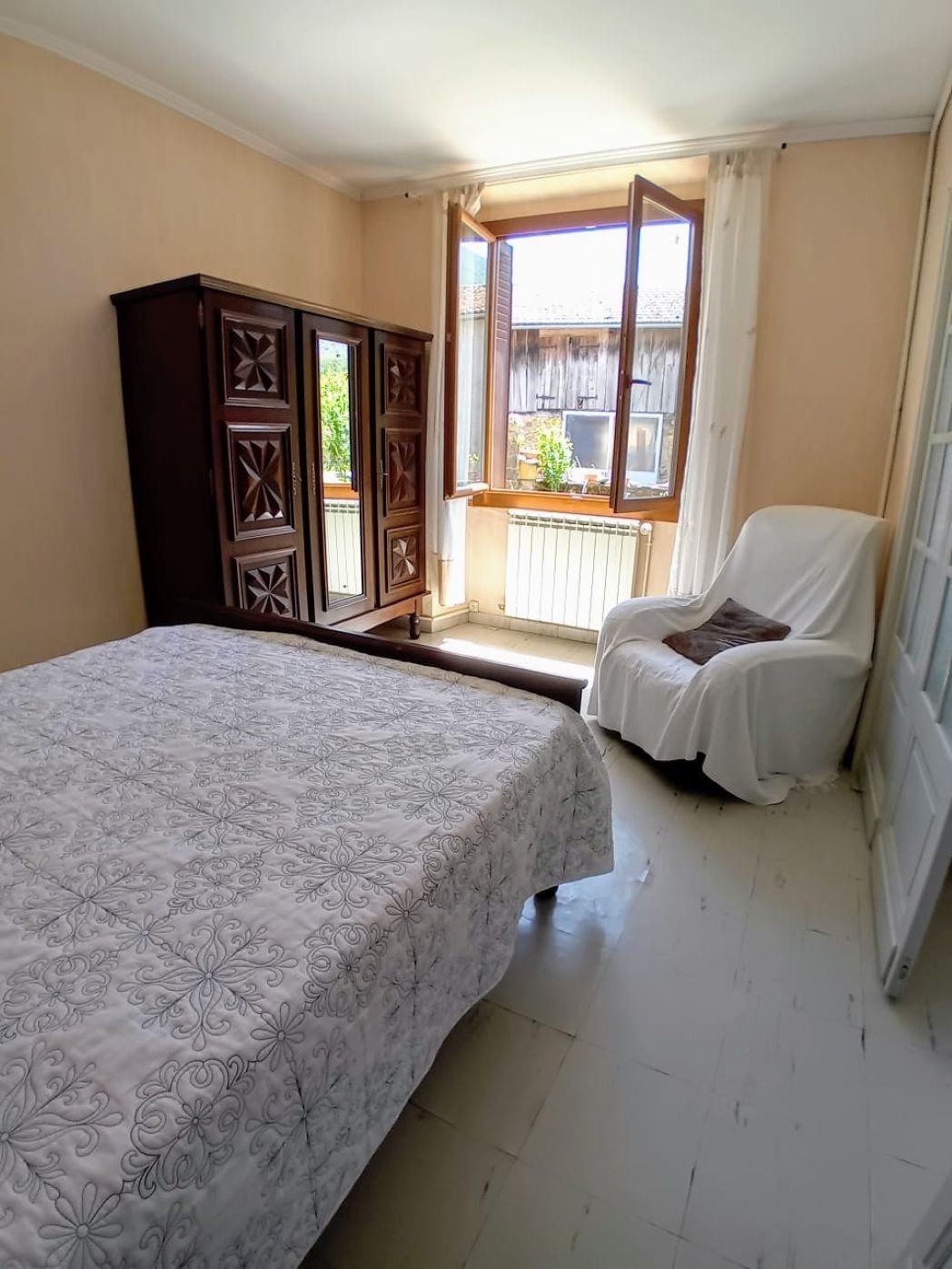 Chambre RDC lit 140cm