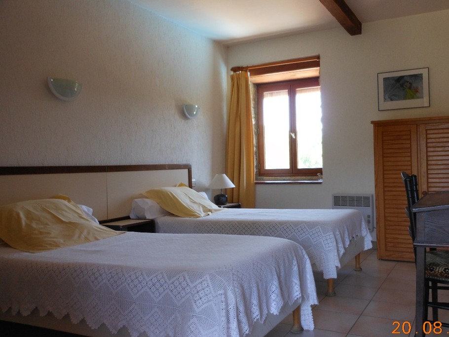 une chambre a lits jumeaux