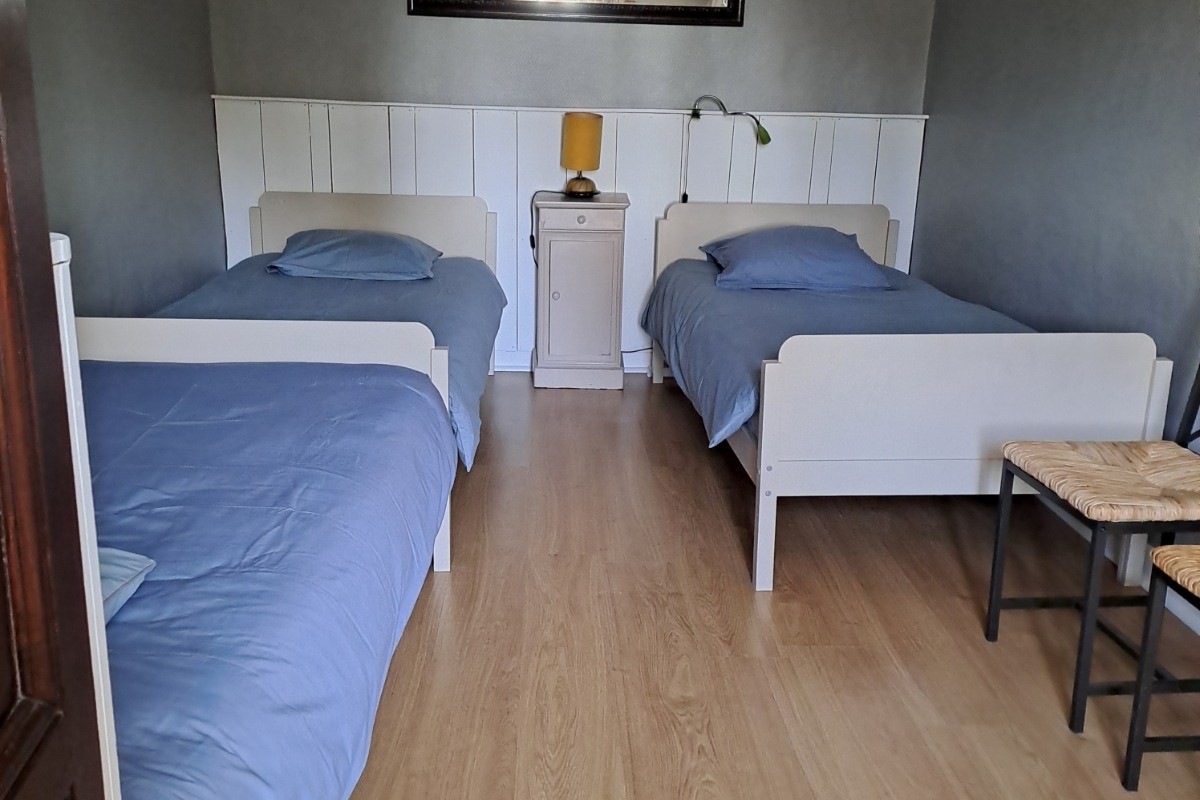 Chambre N°3 - 3 lits de 90 cm
