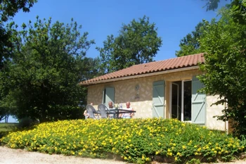 Terrasse vue jardin Village de Gîtes Les Collines d'Eyvigues 24580 Salignac Eyvigues Clévacances