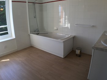 Résidence de la Carquois gîte n°13 Salle de bains 1er étage