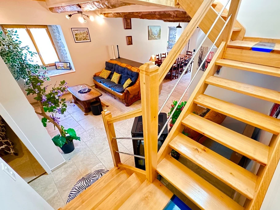 escalier accès étage