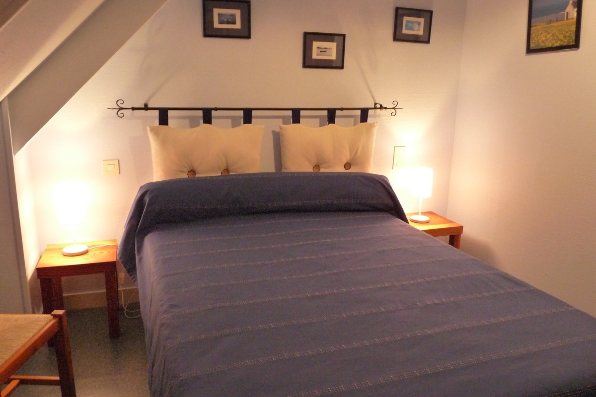 Chambre avec Commode ( Etage )