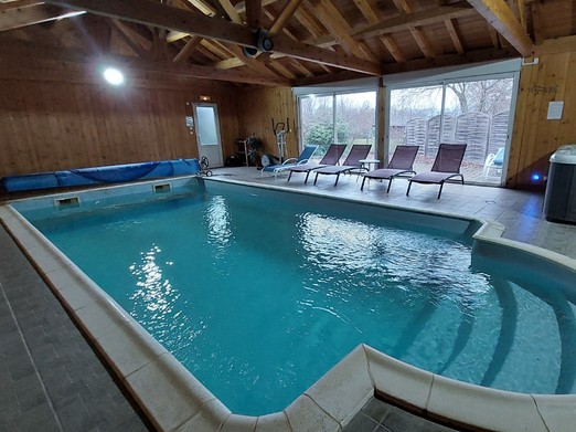 piscine intérieure chauffé 9.5 x 4.9