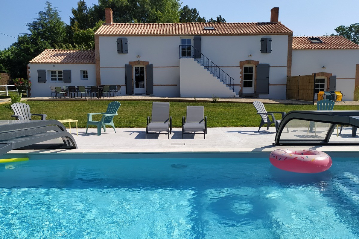 Piscine couverte et chauffée