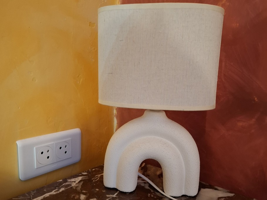 Double prises libres près de chaque lit