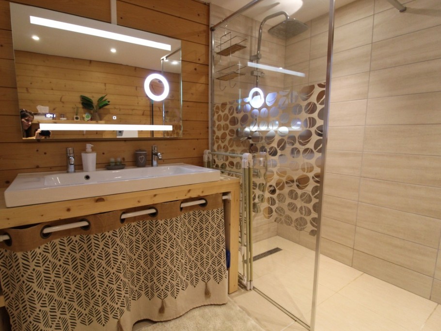 Salle d'eau avec WC - Chalet des Sources