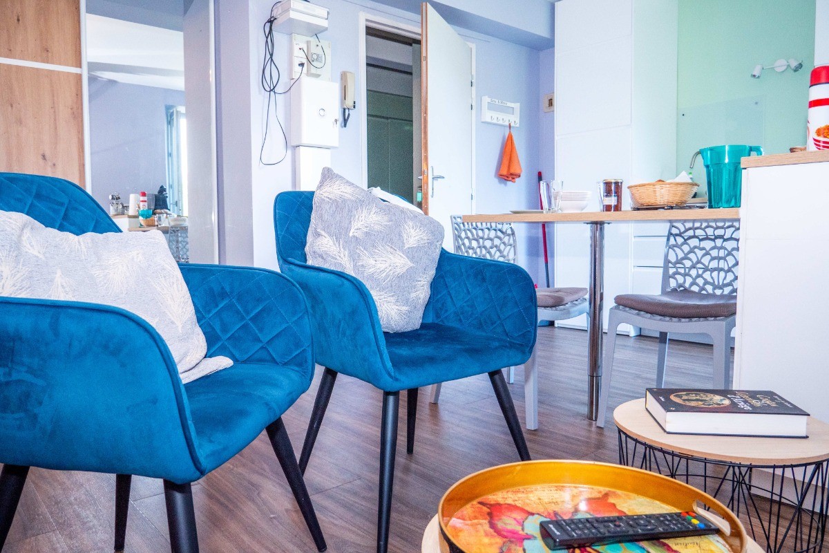 COIN SALON avec tv écran plat +wifi
