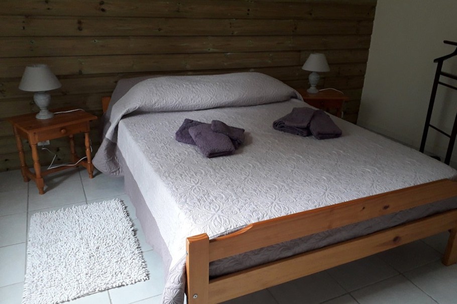 Gîte d'entre deux baies à Lépine - Chambre parentale