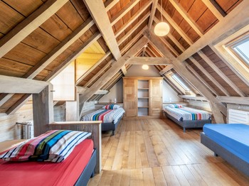 Etage: espace nuit pour 4 personnes