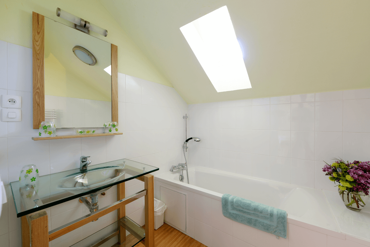 salle de bain chambre verte