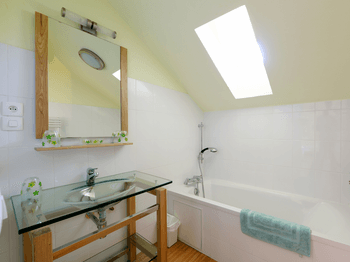 salle de bain chambre verte