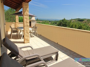 Gîte Les Figuiers terrasse