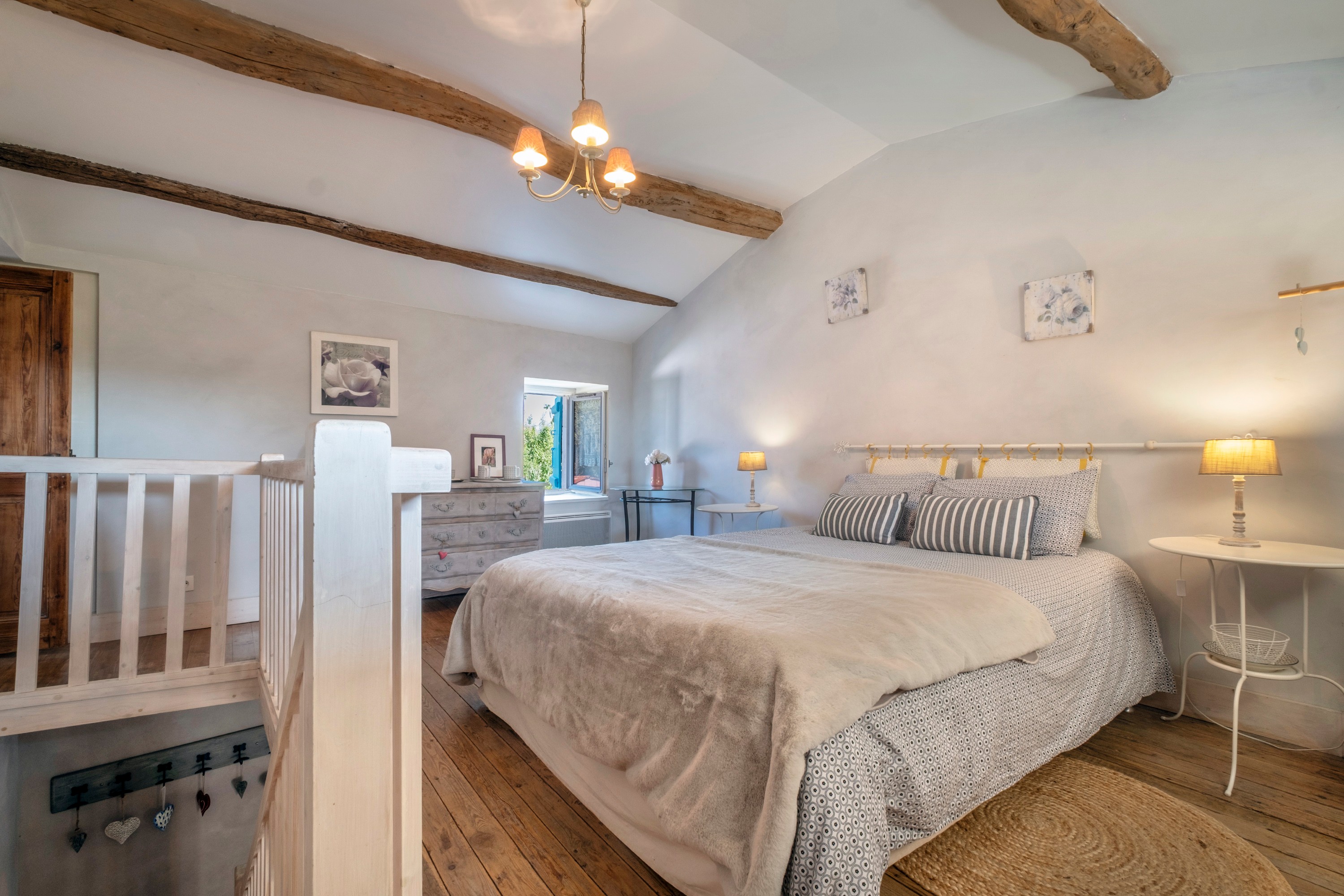 chambre un lit