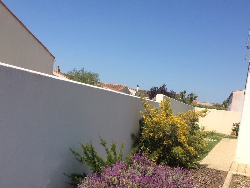 Côté chambre 1 de la Villa St Georges d'Oléron pour 6 personnes, près des plages en Charente maritime