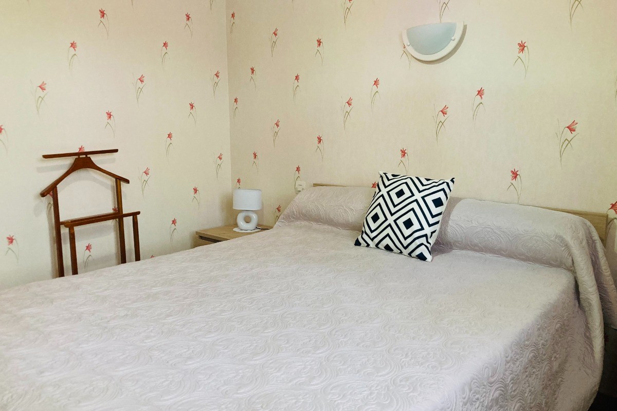 Chambre lit double 140