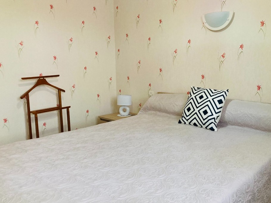 Chambre lit double 140