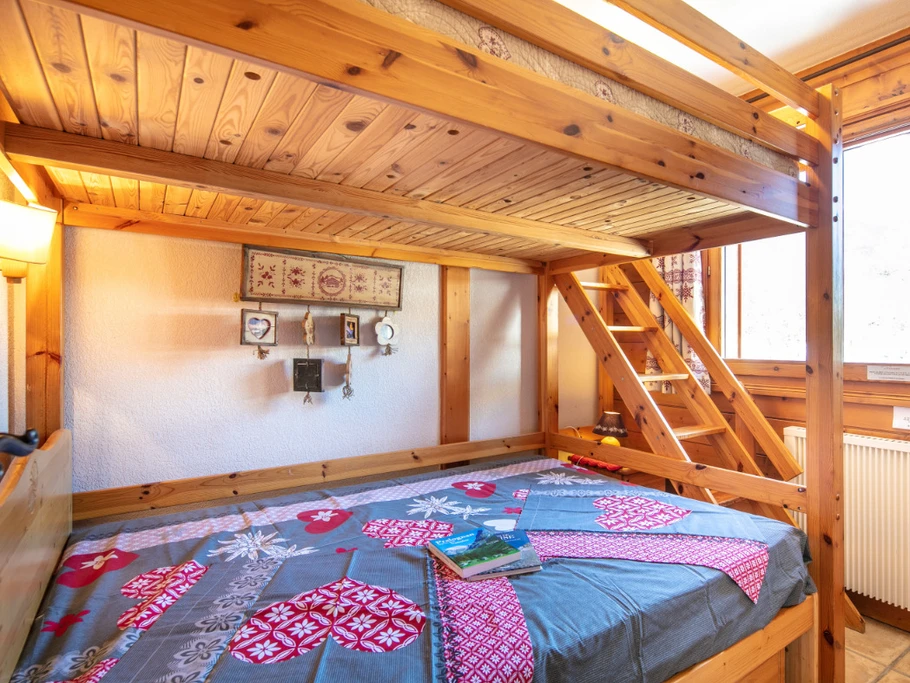 chambre des enfants avec ces 2 lits en 140 x 190 superposés