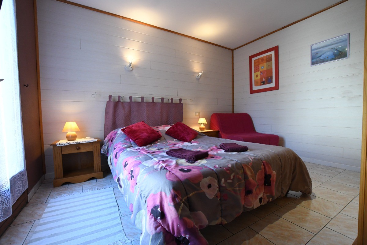 Gite Le Courlis chambre double + 1 canapé d'appoint