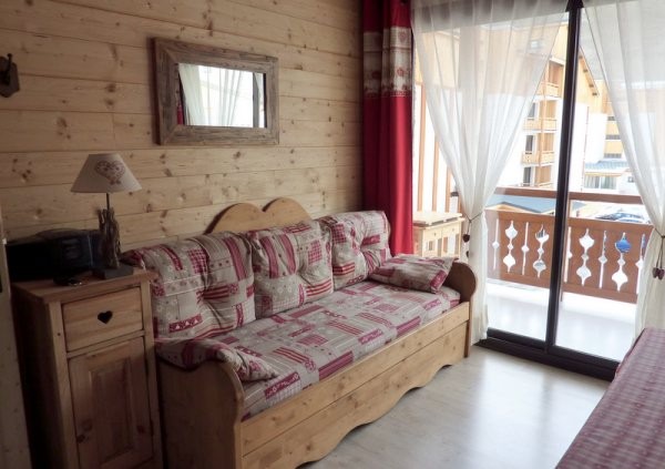 Appartement 2 pièces entièrement rénové, déco montagne, départ skis aux pieds 2 Alpes