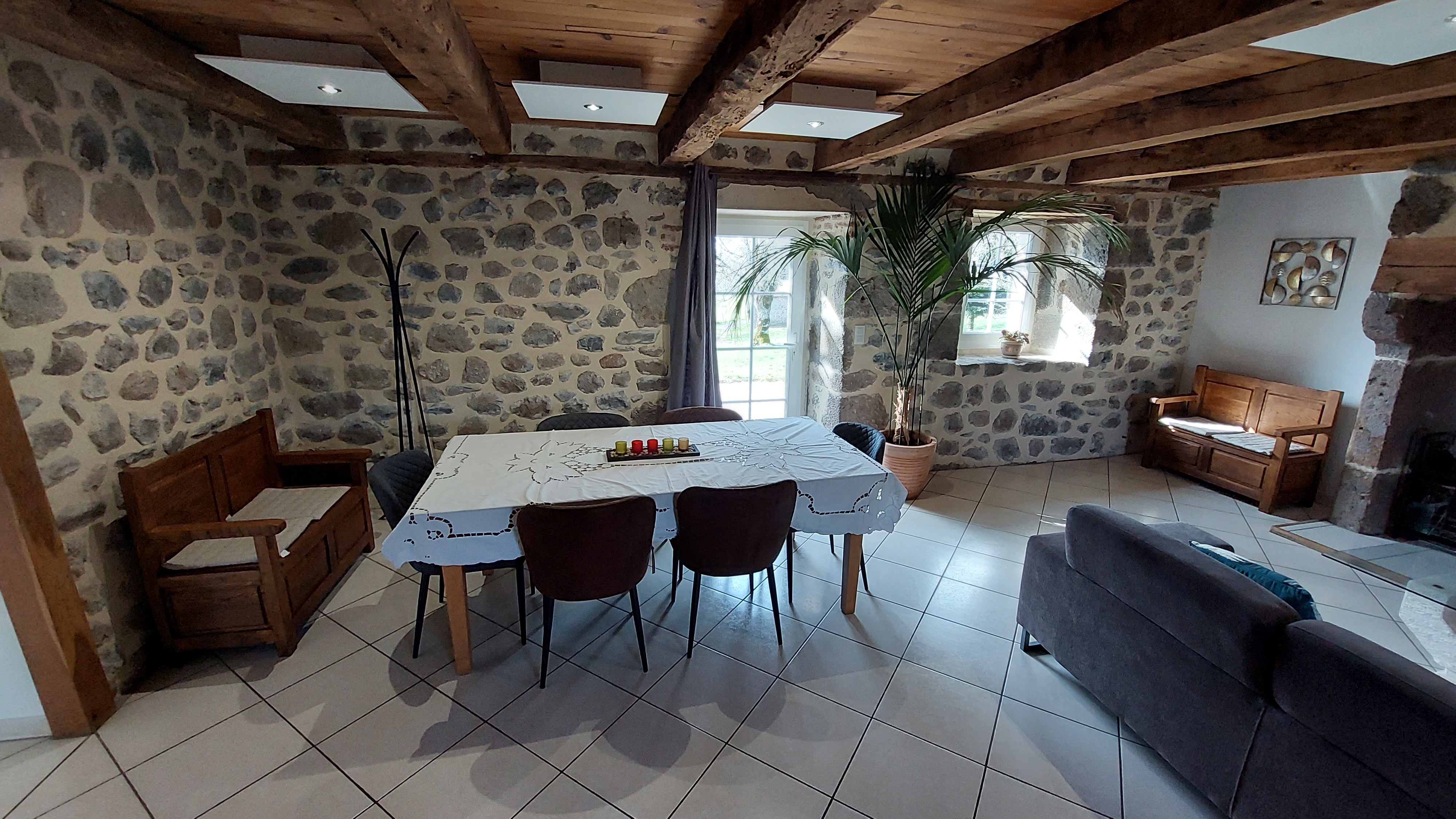 Stone dining room character house Carladès Cantal