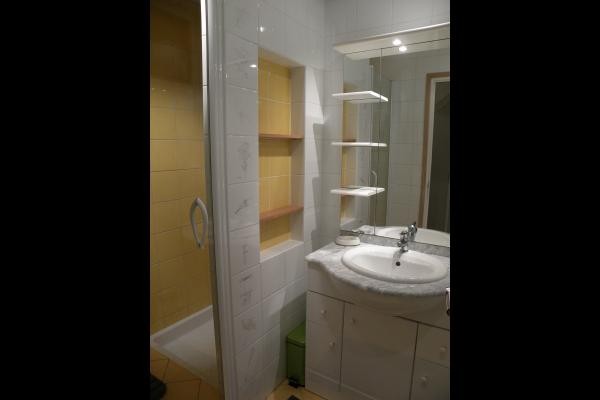 MENES location Perros-Guirec Salle d'eau