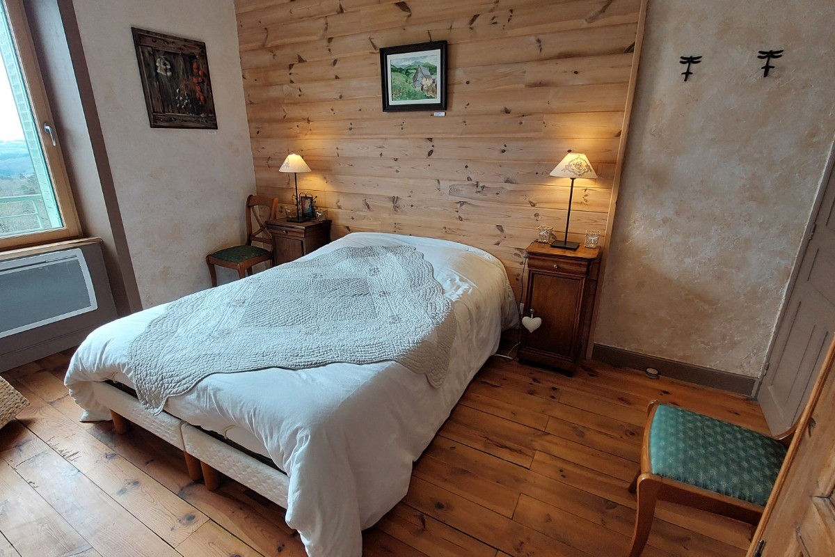 Chambre 2 - lit électrique 160