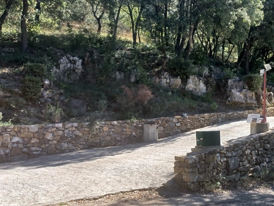 Chemin d'accés