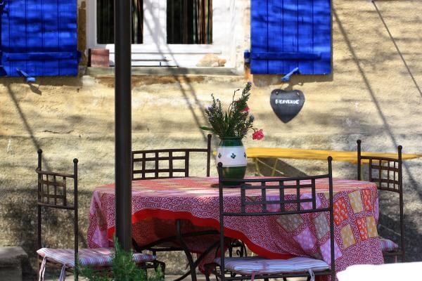 Coin repas extérieur