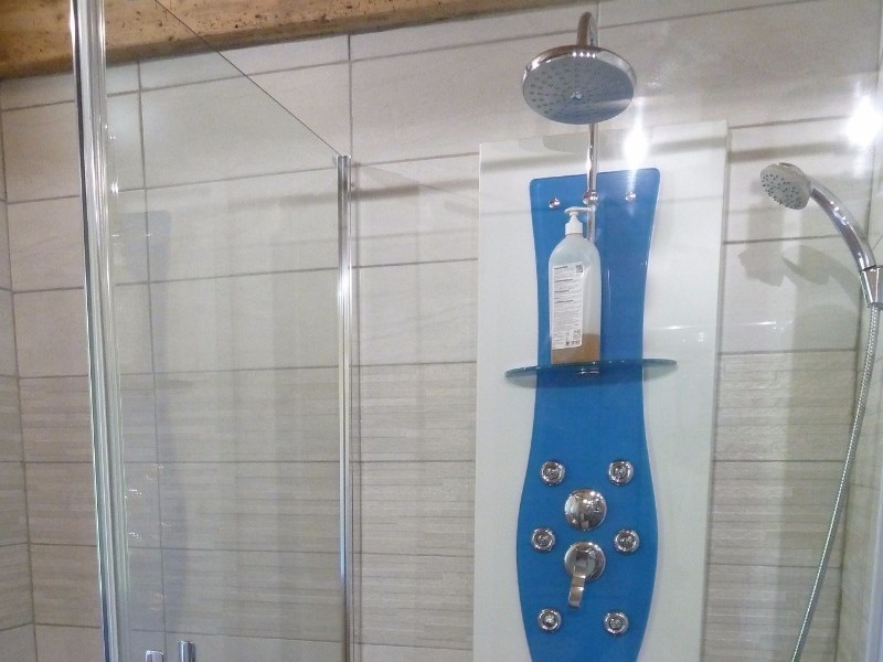 BATHROOM - Gîte familial Scaravella, St Maurice sur Moselle, Rouge Gazon - Vosges, Ballon d'Alsace, Naure, Calm, Family