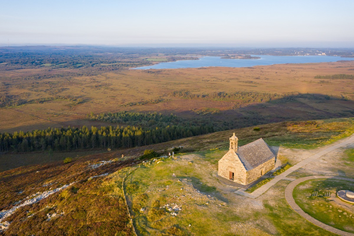 La Chapelle du Mont-Dol, point culminant de la Baie du Mont-Saint-Michel.
Crédits photo : CFSM BERTHIER-Emmanuel