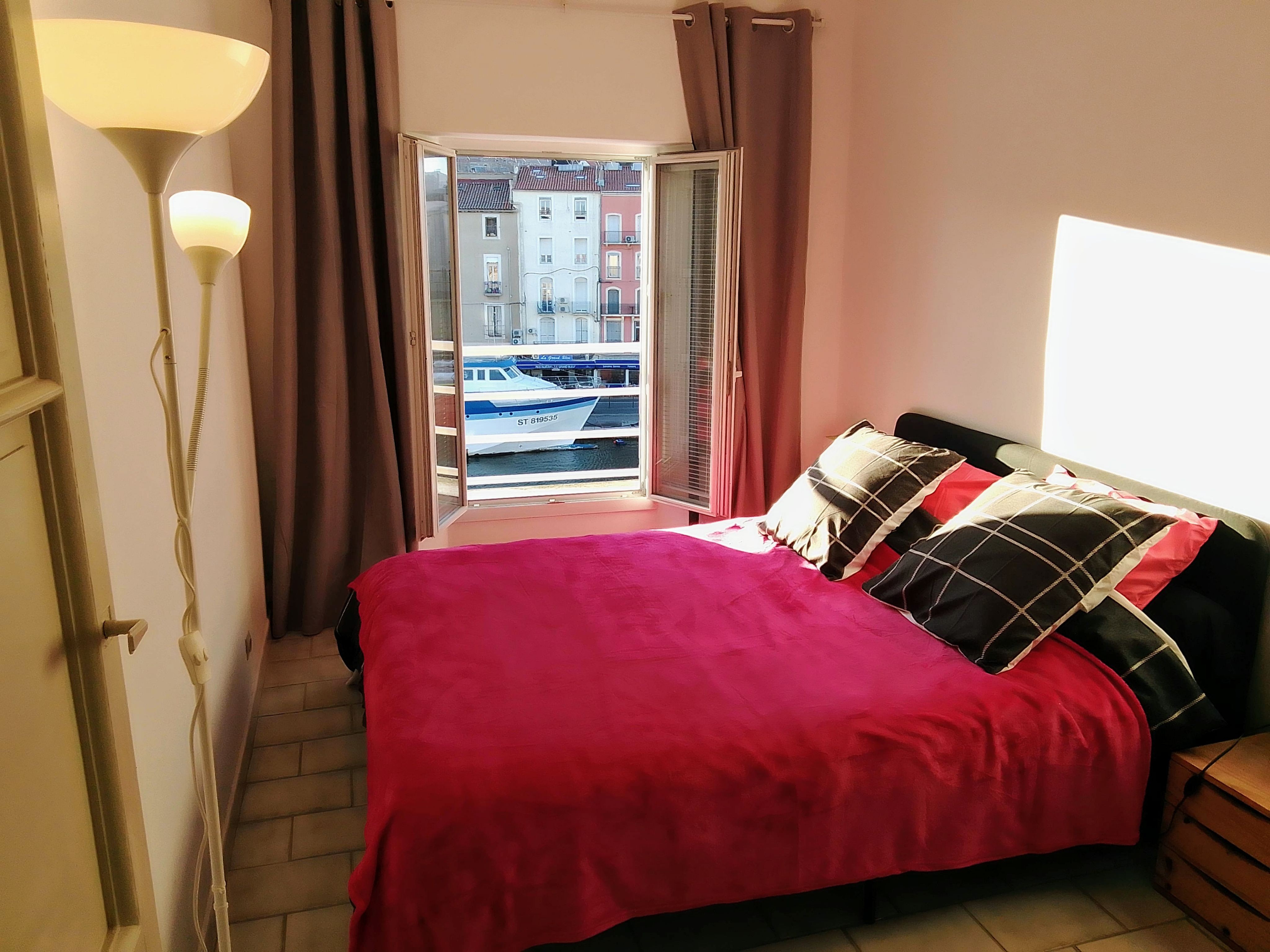 Appartement avec deux chambres séparées à louer à Sète pour vos vacances en méditerranée