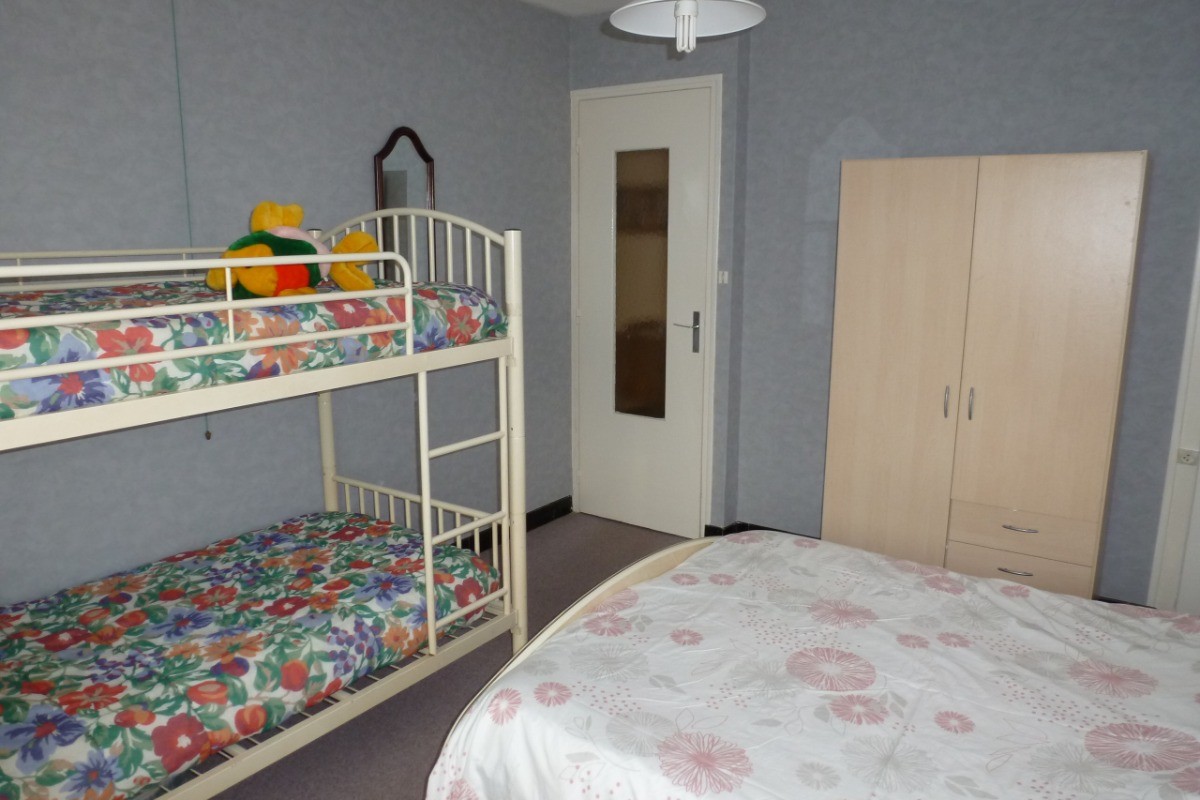 Seconde chambre (lit 140 et 2 lits superposés 90)