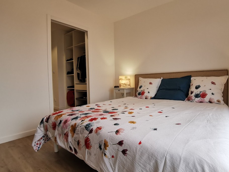 Chambre 1 avec dressing