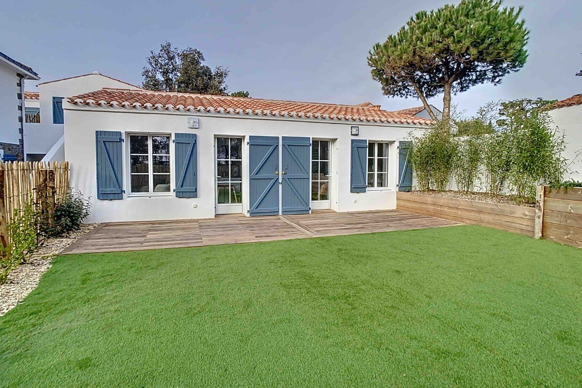 Jardin privatif et terrasse
