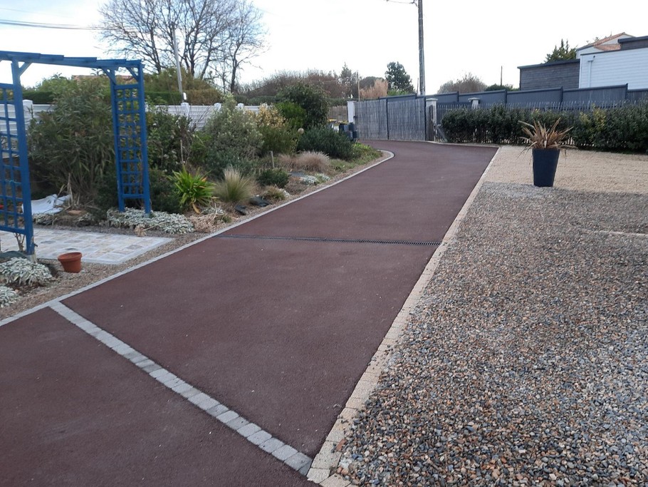 allée accès parking sécurisé