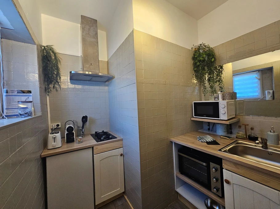 fitted kitchen