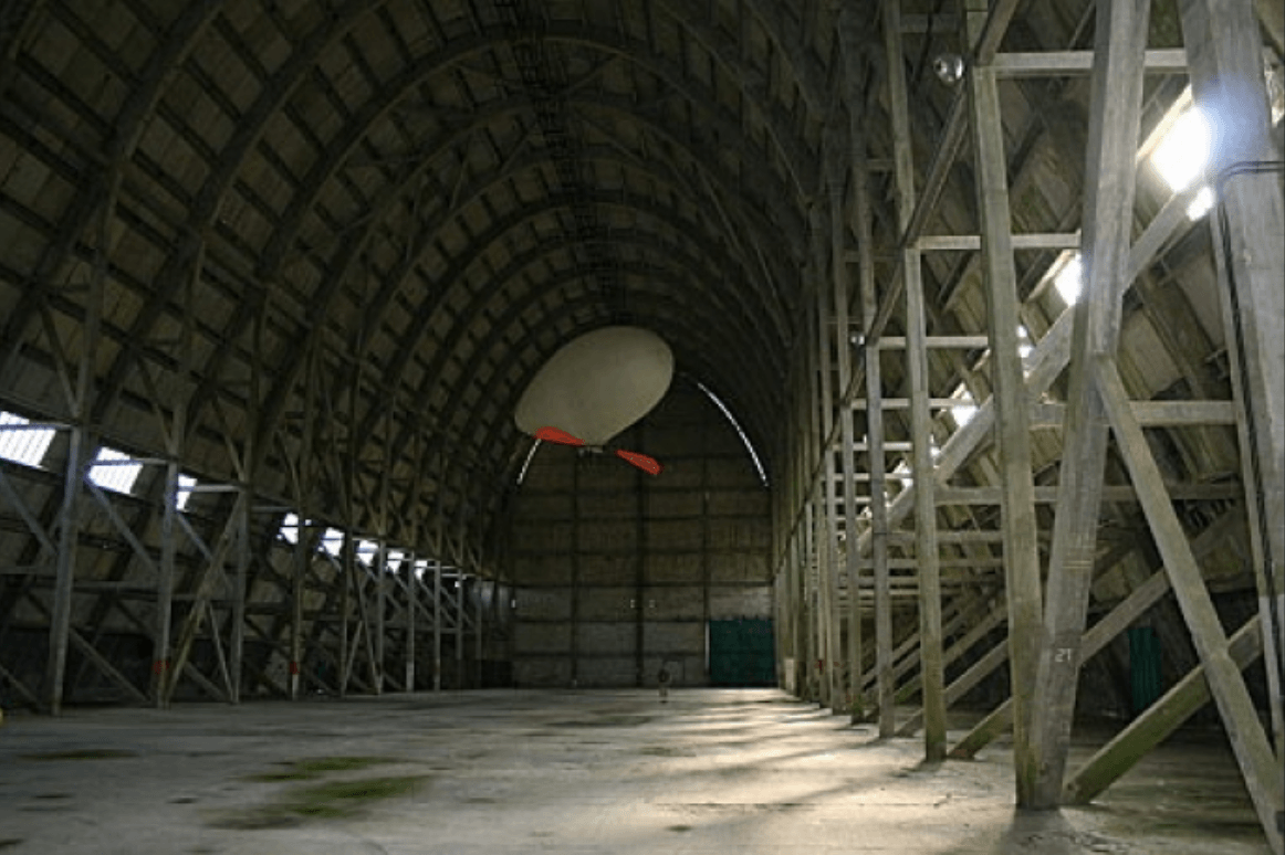 Hangar à dirigeable d'Ecausseville