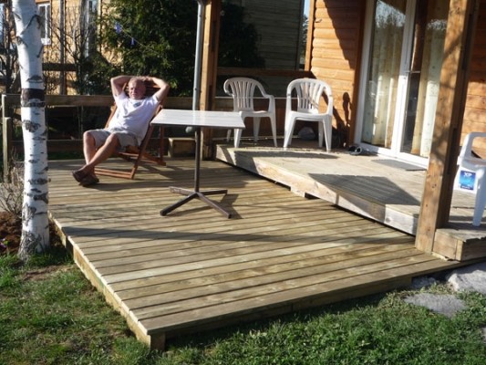 Qu'il fait bon se détendre sur la terrasse du chalet !