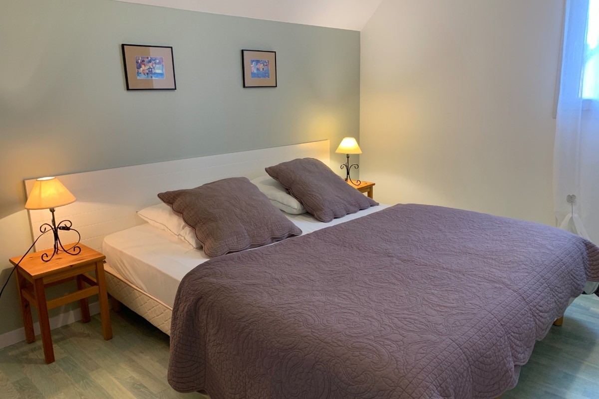 Chambre lit double 160/200 pouvant être séparé en 2 lits de 80/200