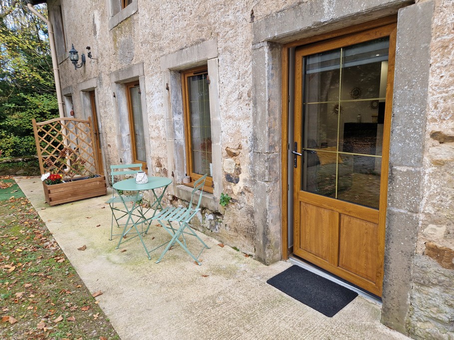 Entrée terrasse L'Appart - Domaine du Bagnerot