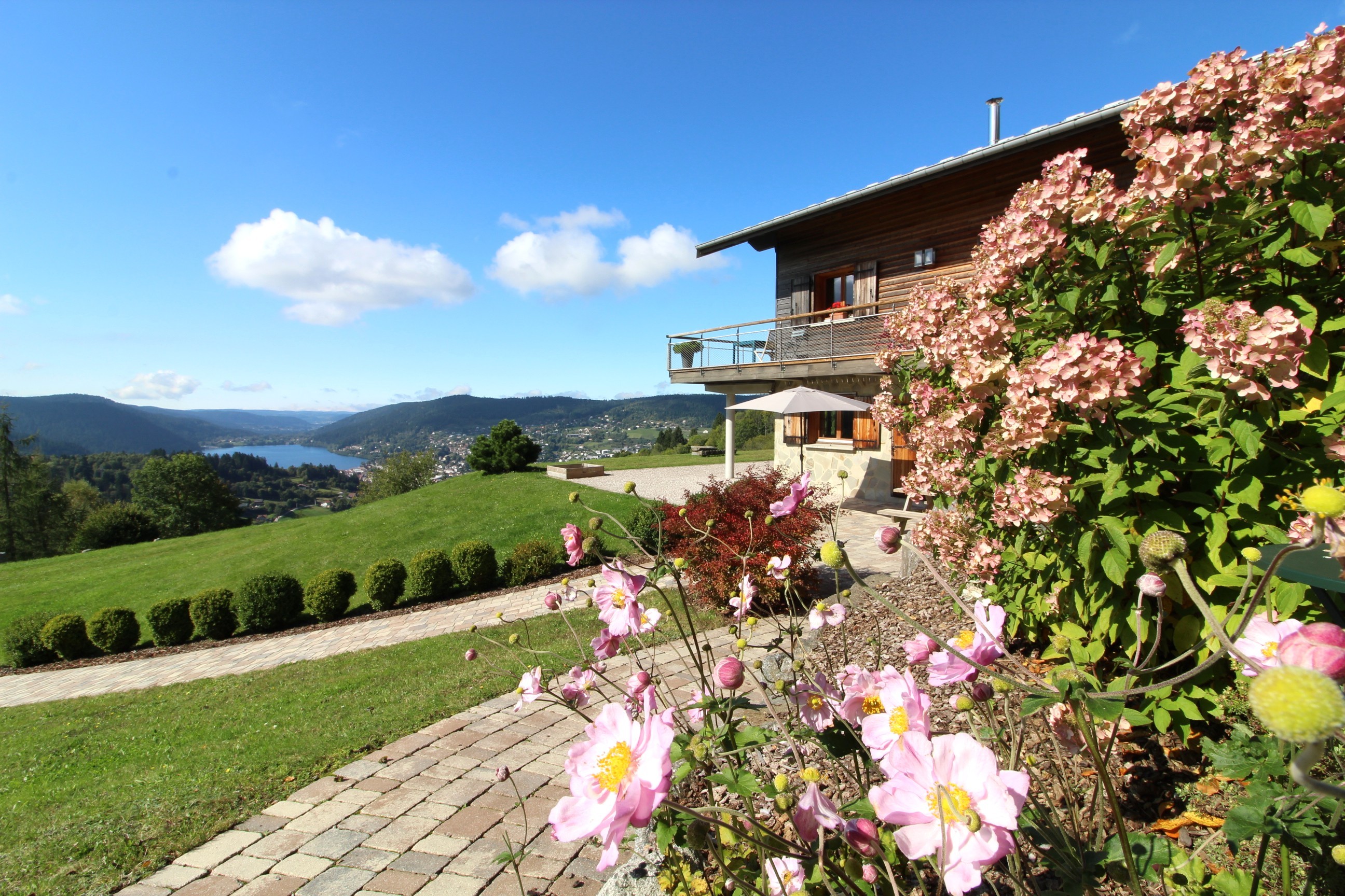 Gîte Les Neufs Lieux – Gérardmer, 4 étoiles, piscine et vue imprenable sur le lac