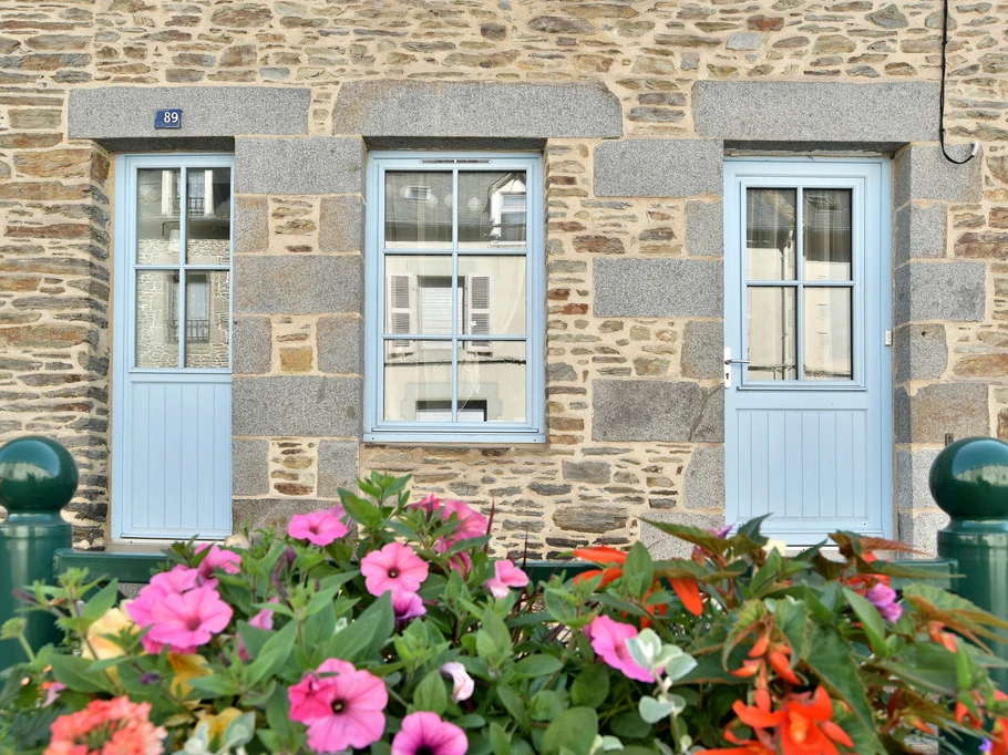 Façade de la maison, rue du Port à Cancale