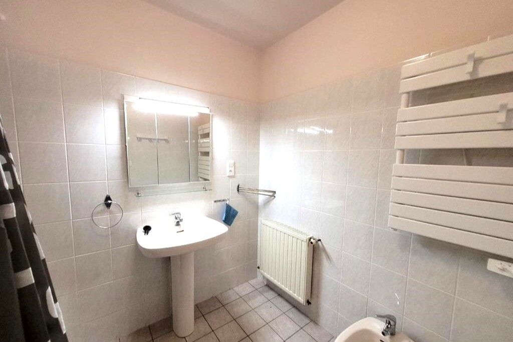 Location Planguenoual 6 pers, 3 chambres, Mme Hervé - salle de bain - Côtes d'Armor - Bretagne