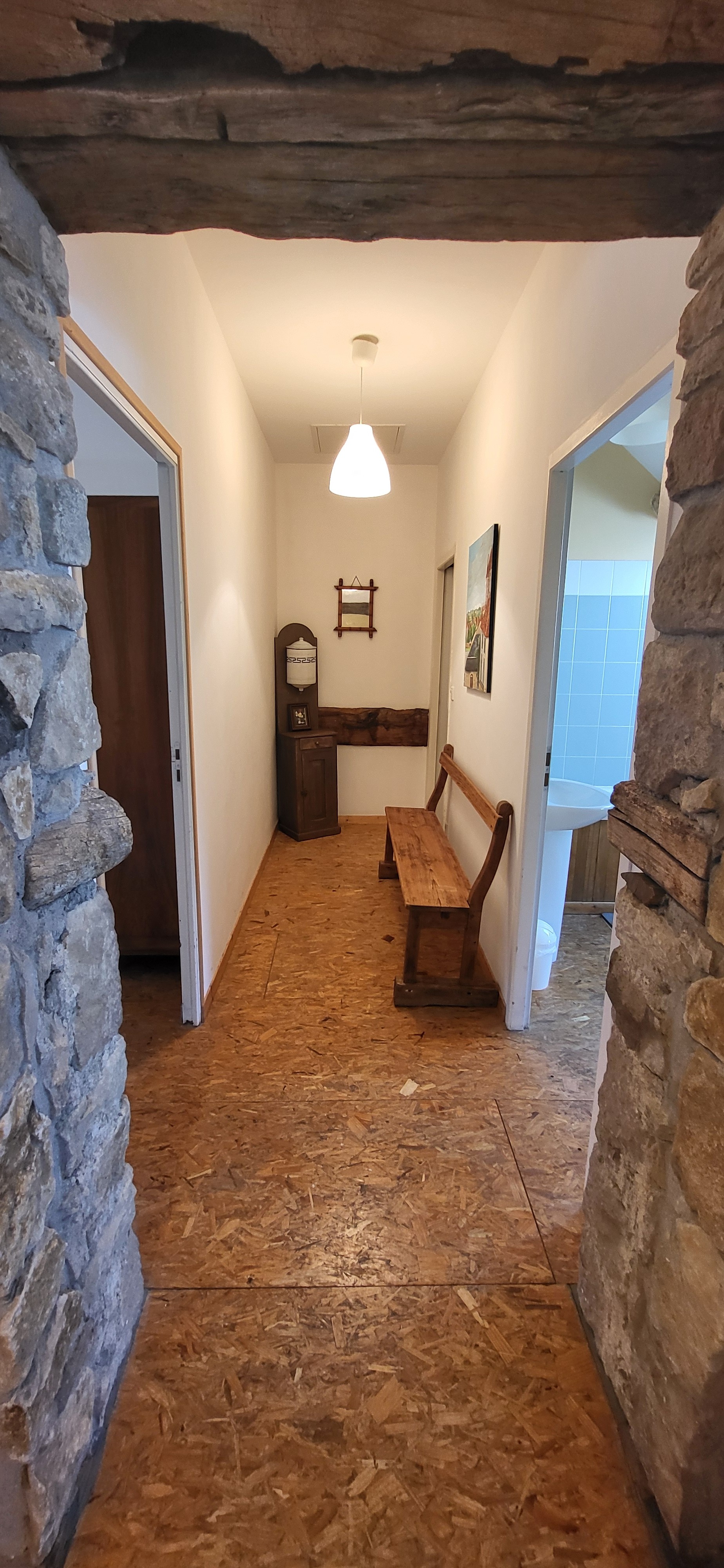 Airlock to bedrooms