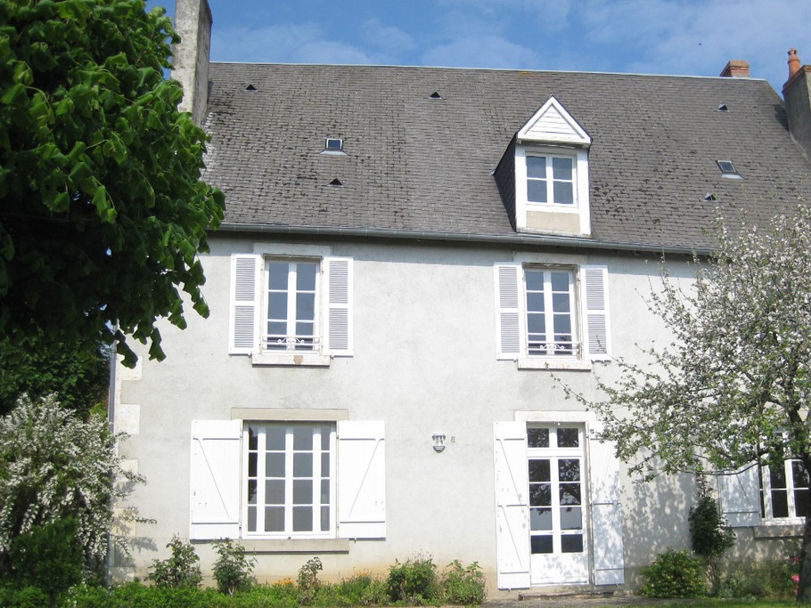 la maison coté jardin