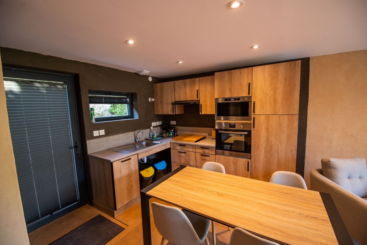 Halte Air et Go/ Cheval blanc/ Cuisine