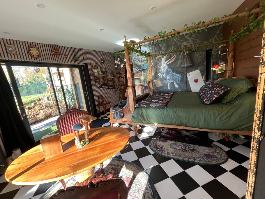 Le terrier aux merveilles Menil Hubert Location de vacances insolite séjour