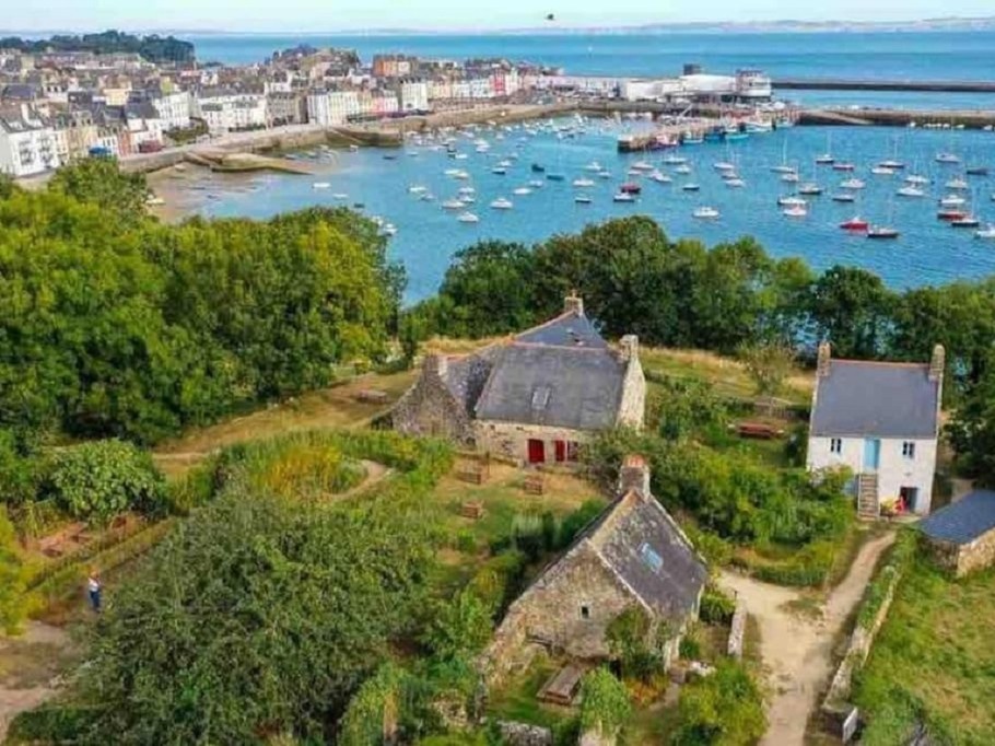 Villege des Plomarc'h et Port de Douarnenezh